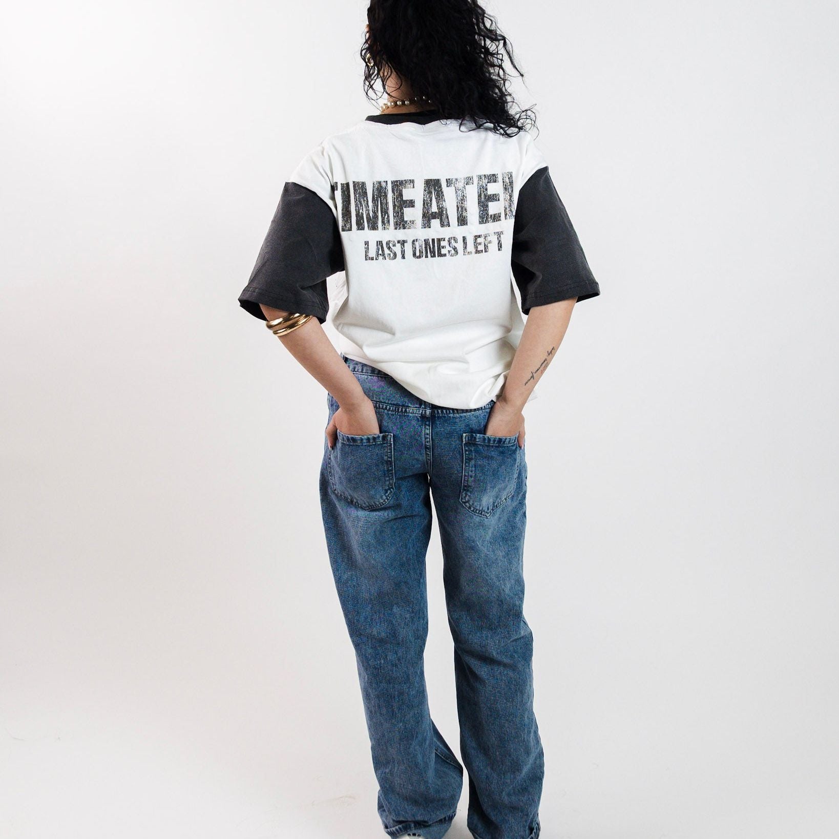 BLACK / WHITE LAST ONES LEFT TEE shoptimeatell